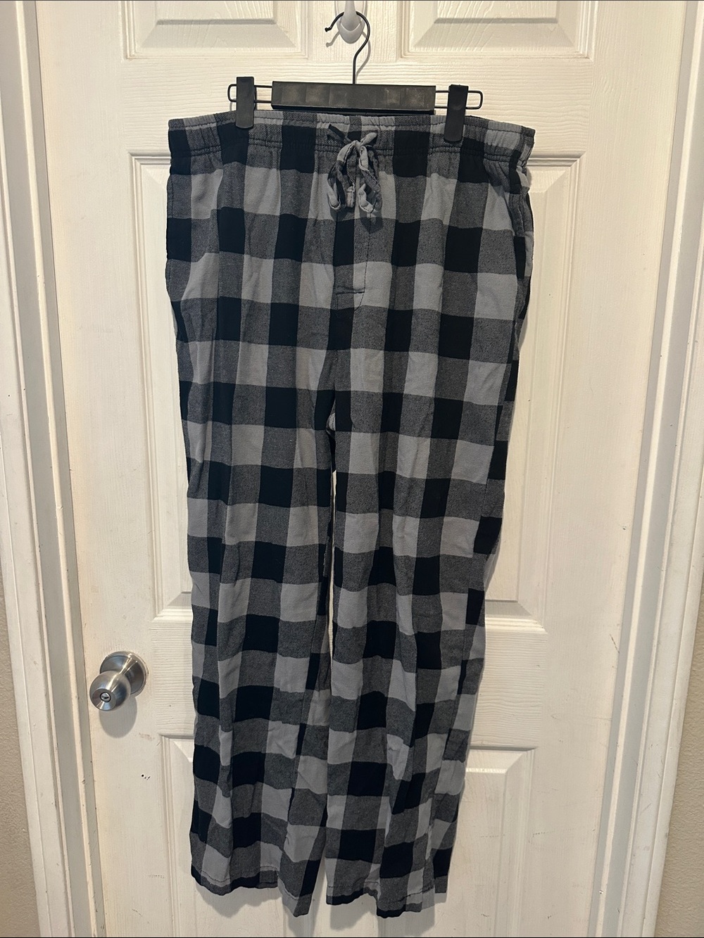 Sonoma Black & Gray Buffalo Plaid Jogger Pants
